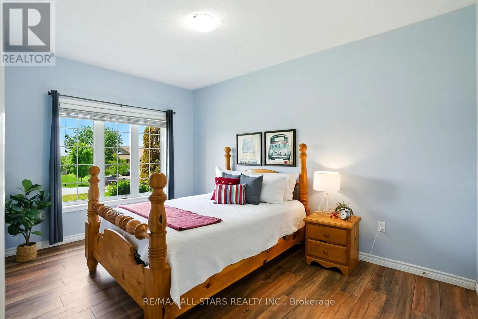 28 BAGSHAW CRESCENT