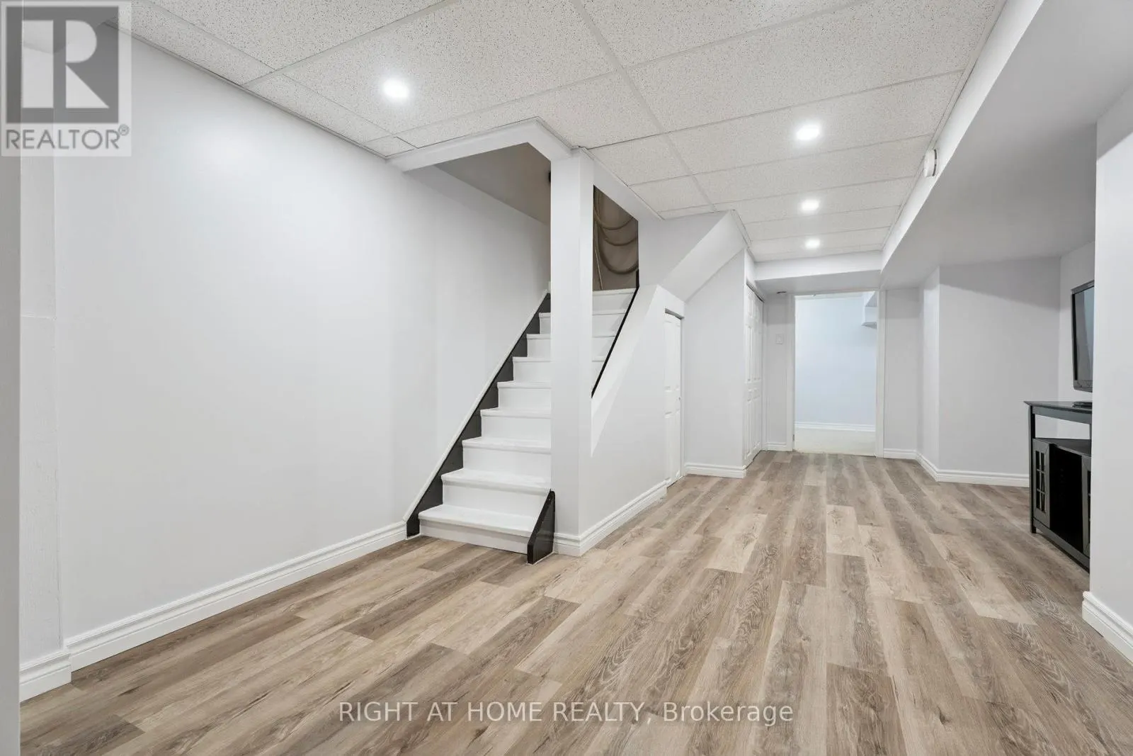 56 SUNBIRD BOULEVARD