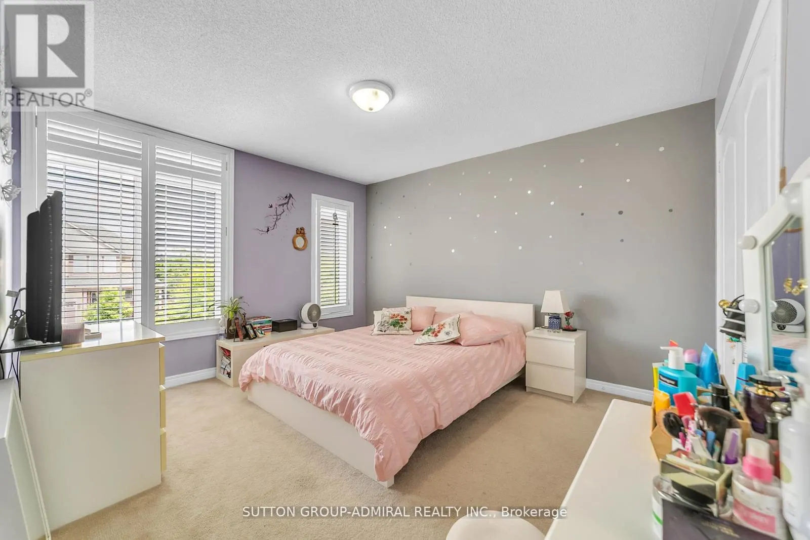 70 BLACKFOREST DRIVE