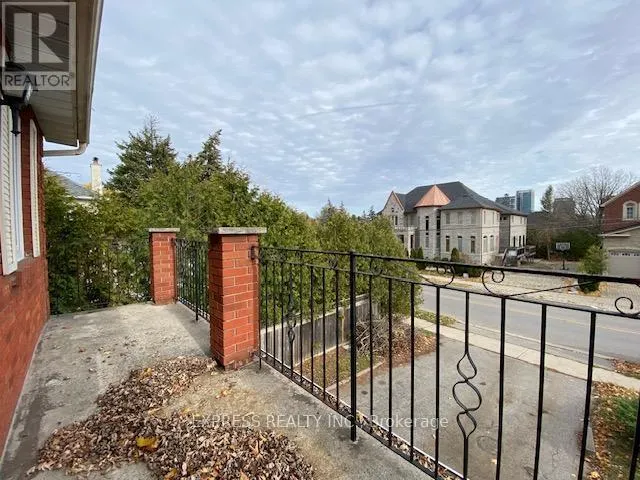 2 PEARSON AVE AVENUE
