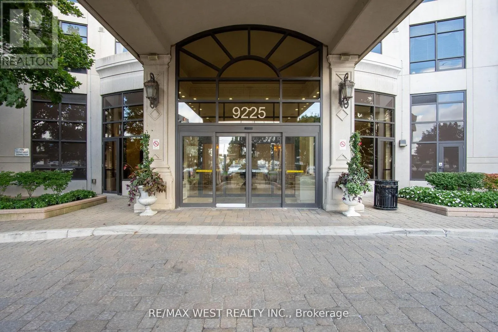 916 - 9225 JANE STREET