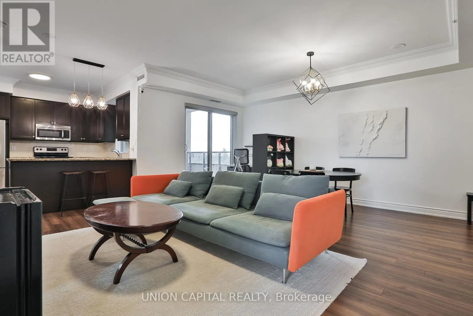 605 - 9255 JANE STREET