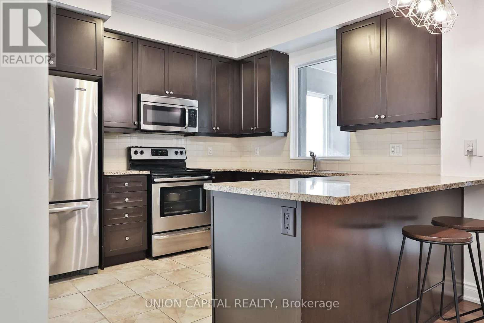 605 - 9255 JANE STREET