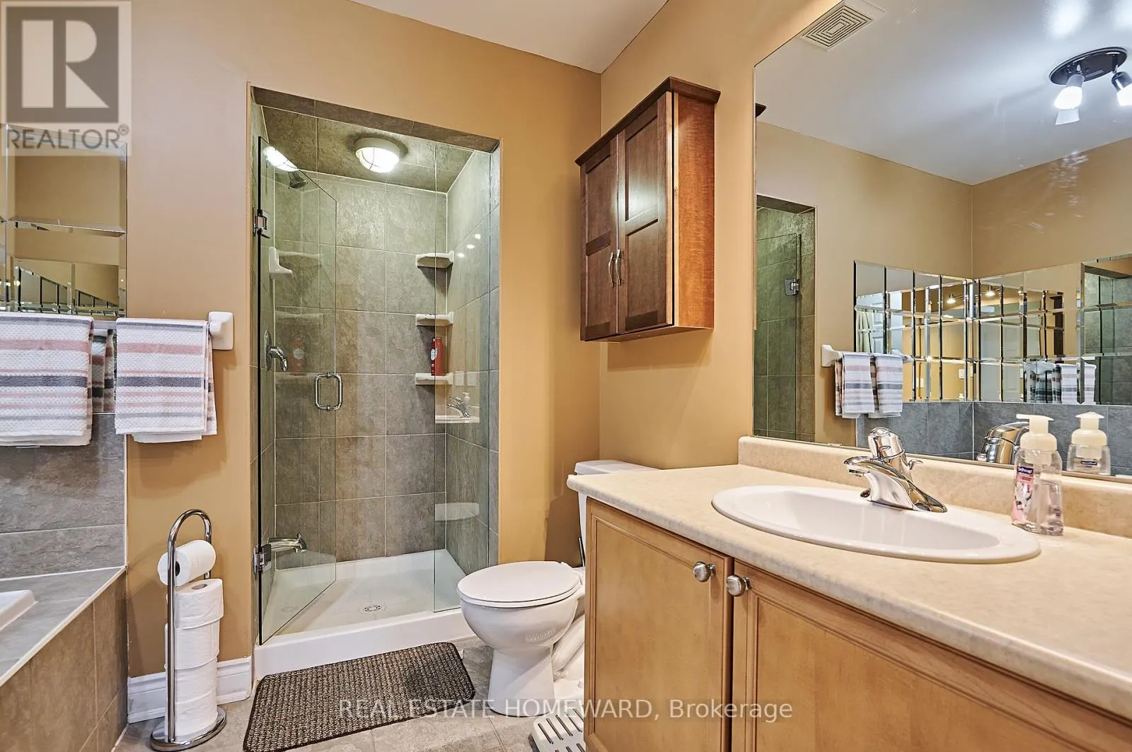 4 ISAAC DEVINS AVENUE