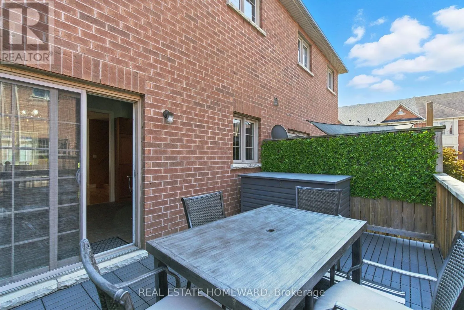 4 ISAAC DEVINS AVENUE