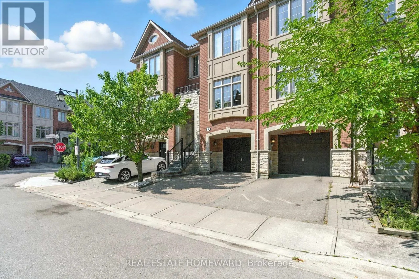 4 ISAAC DEVINS AVENUE