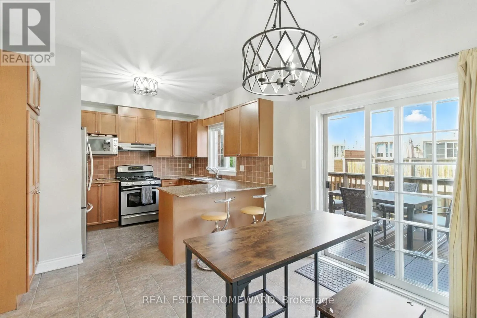 4 ISAAC DEVINS AVENUE