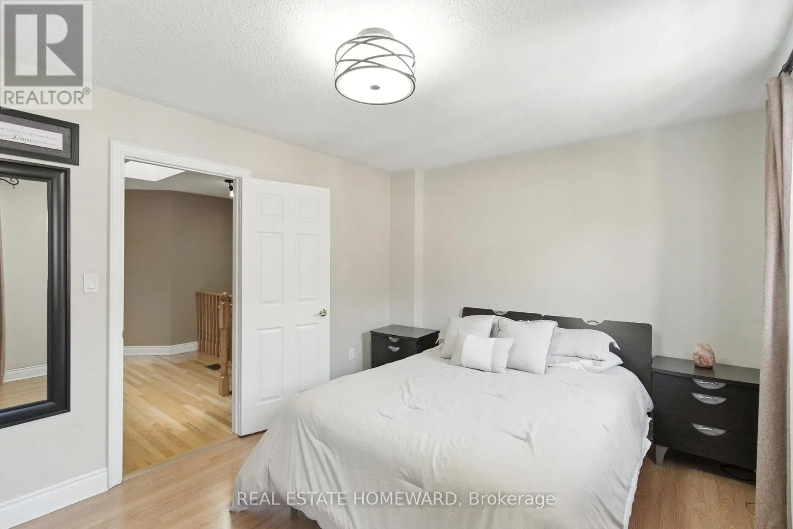 4 ISAAC DEVINS AVENUE