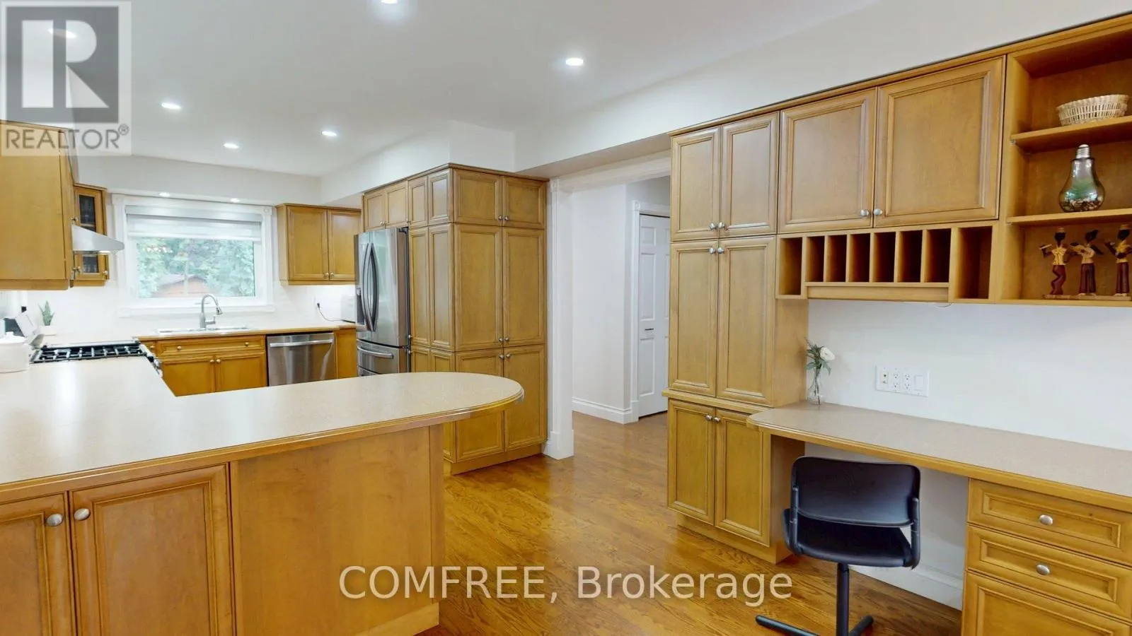 40 SIR GAWAINE PLACE
