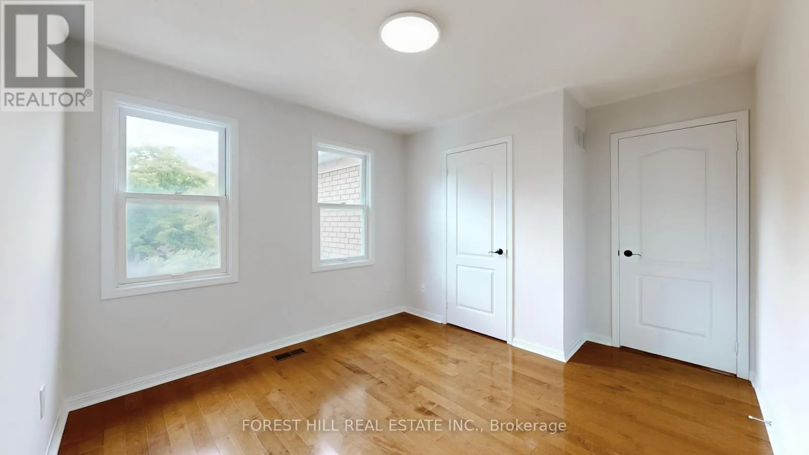 4 LIONHEART LANE