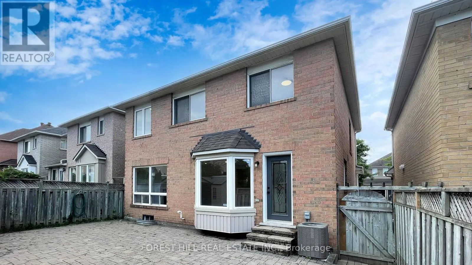 4 LIONHEART LANE