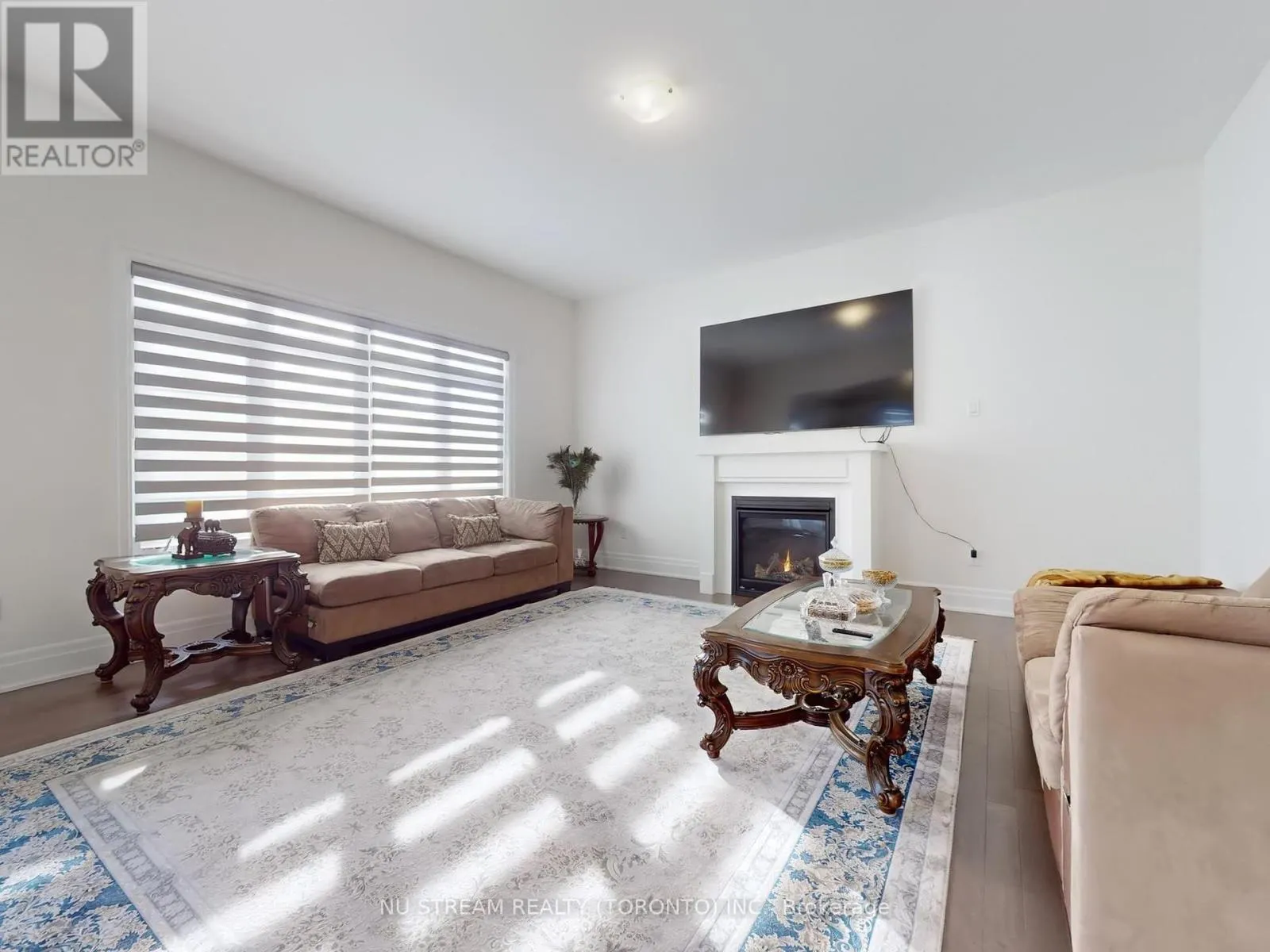 2 PIETROWSKI DRIVE