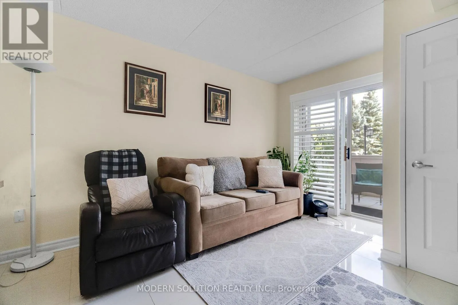 102 - 250 PINE GROVE DRIVE