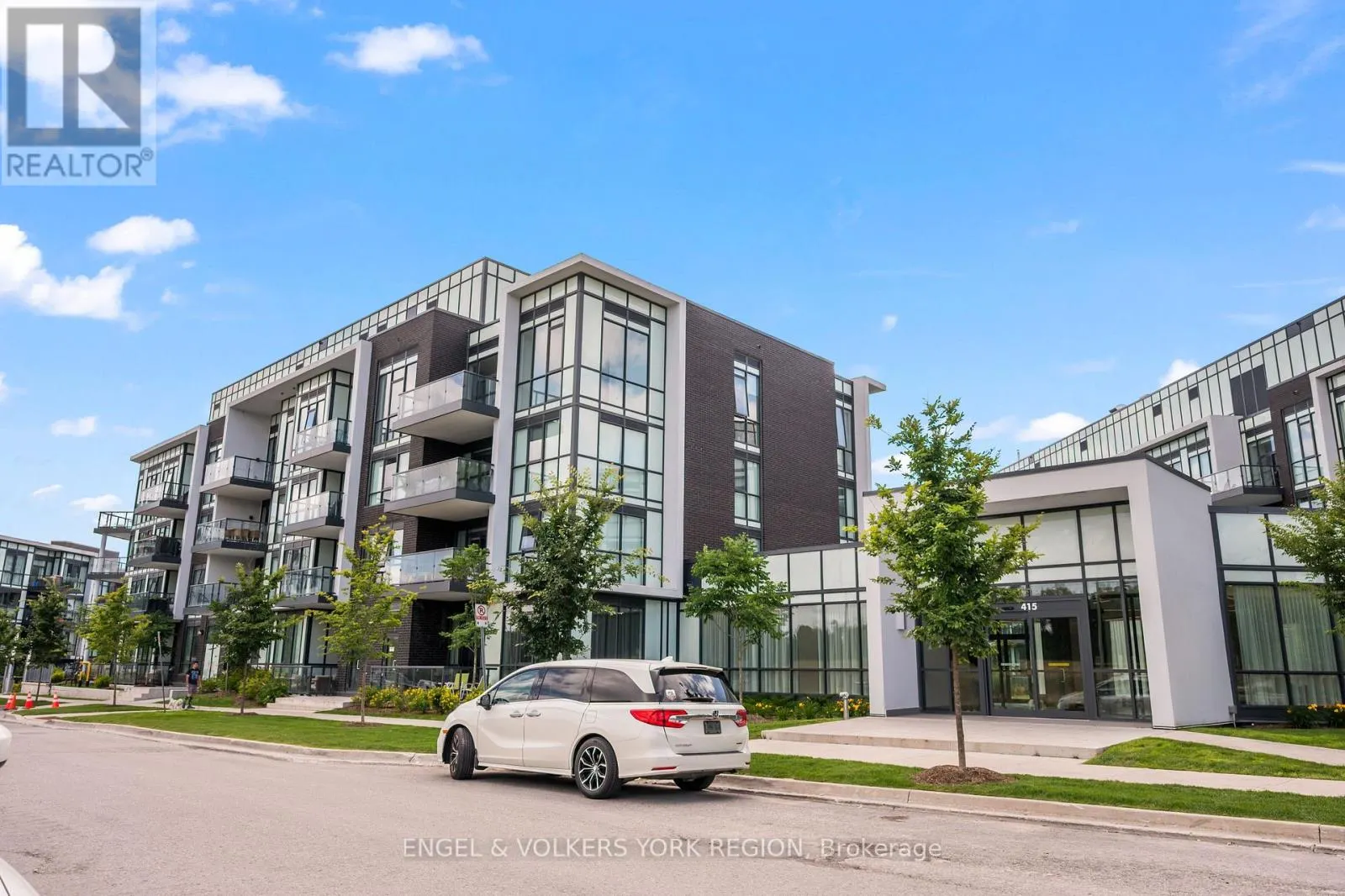128 - 415 SEA RAY AVENUE