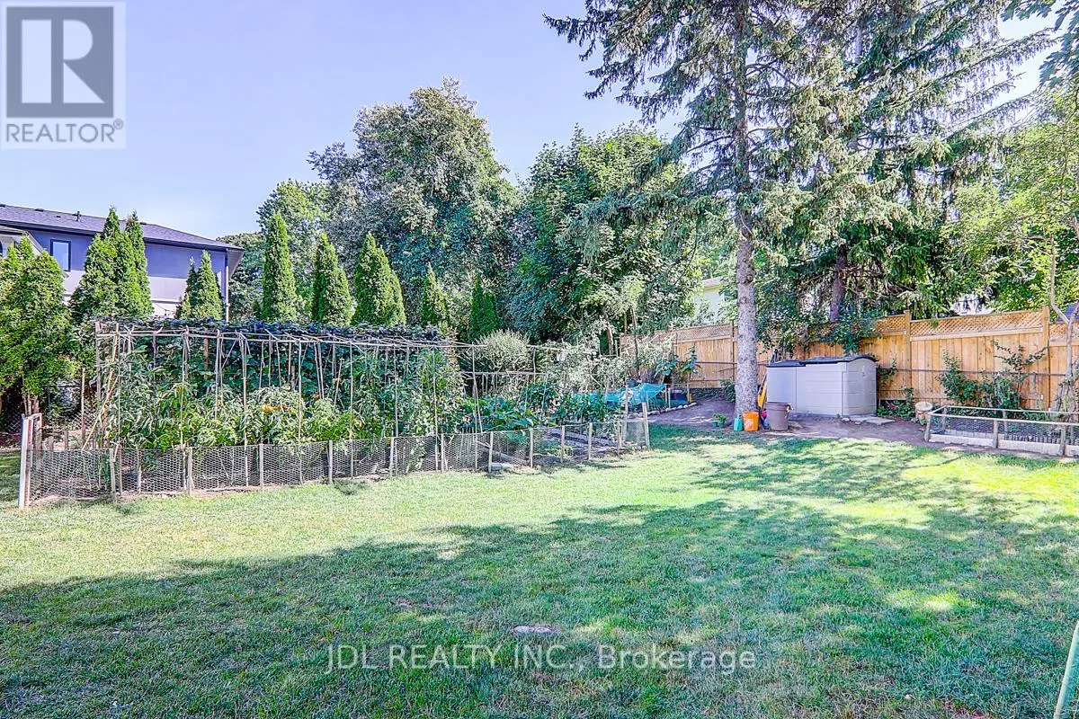 7 SHADY LANE CRESCENT