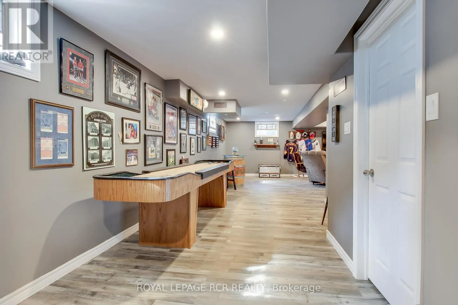 1047 NANTYR DRIVE