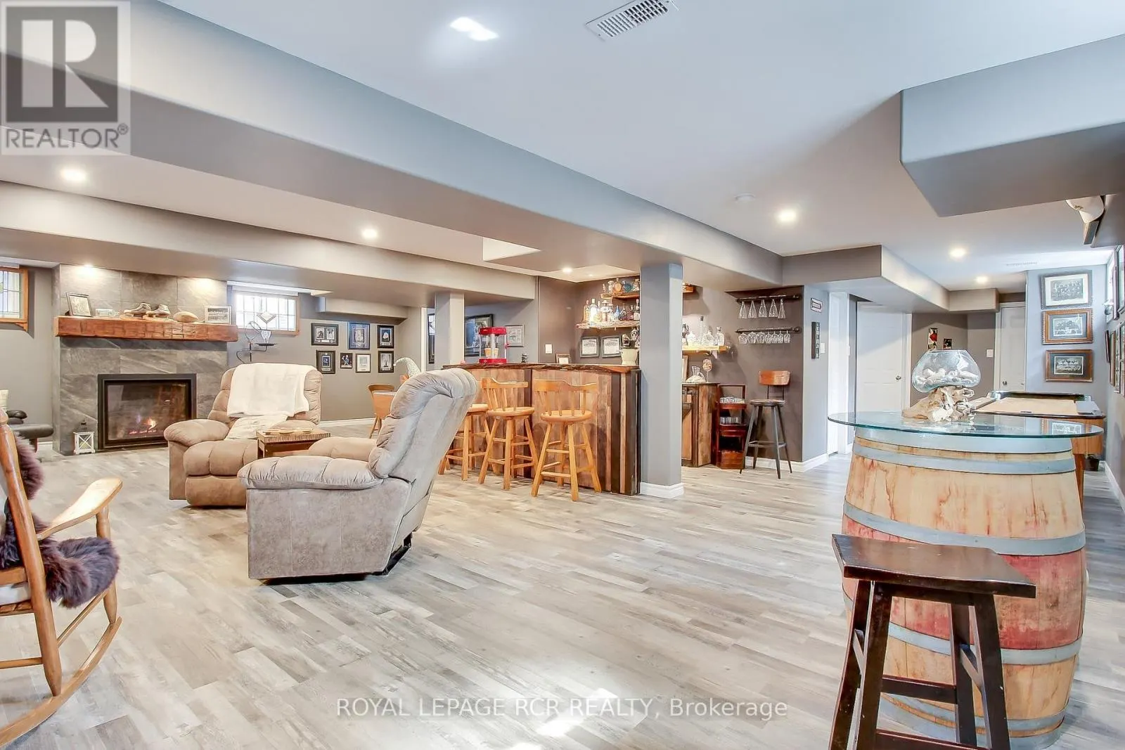 1047 NANTYR DRIVE