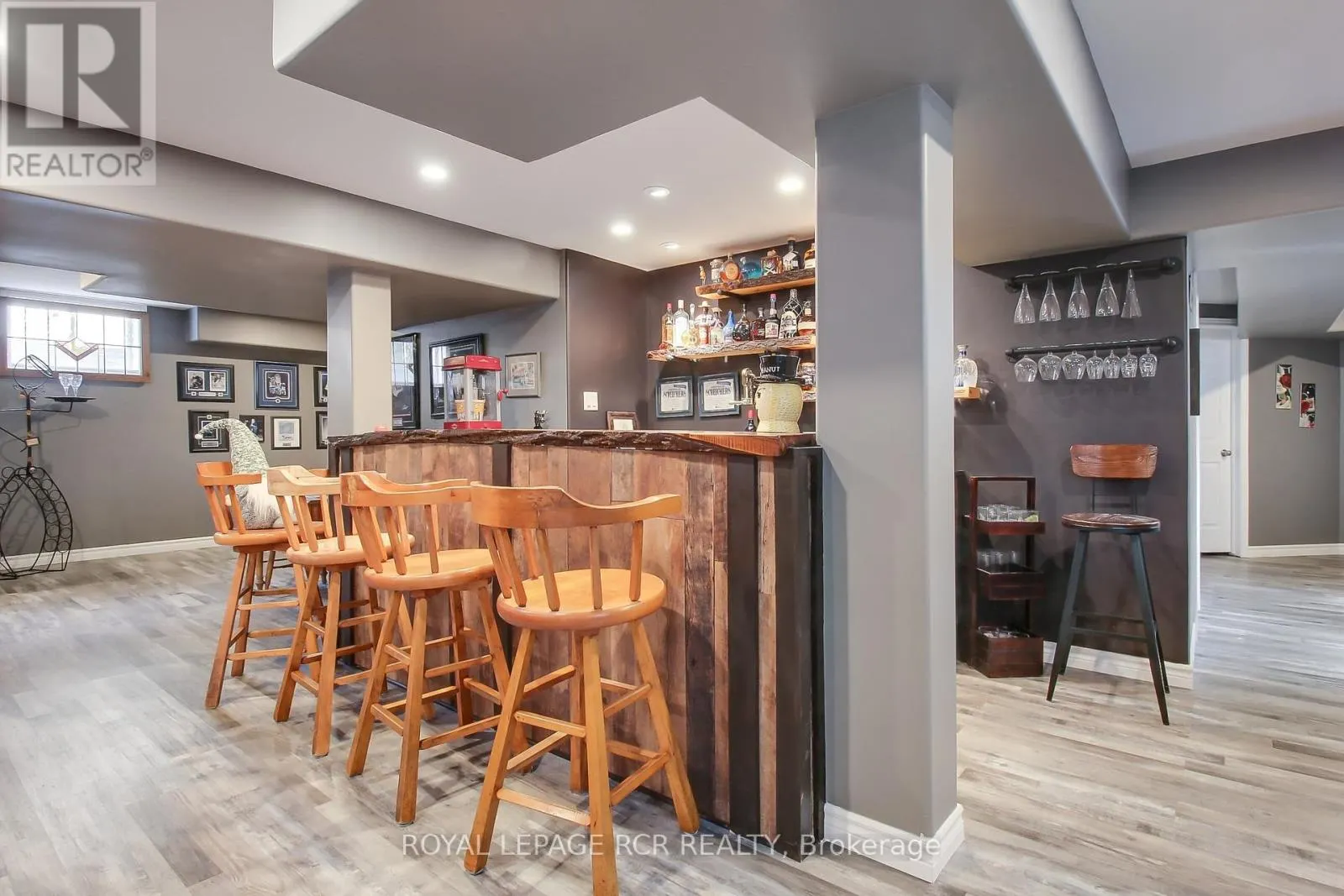 1047 NANTYR DRIVE