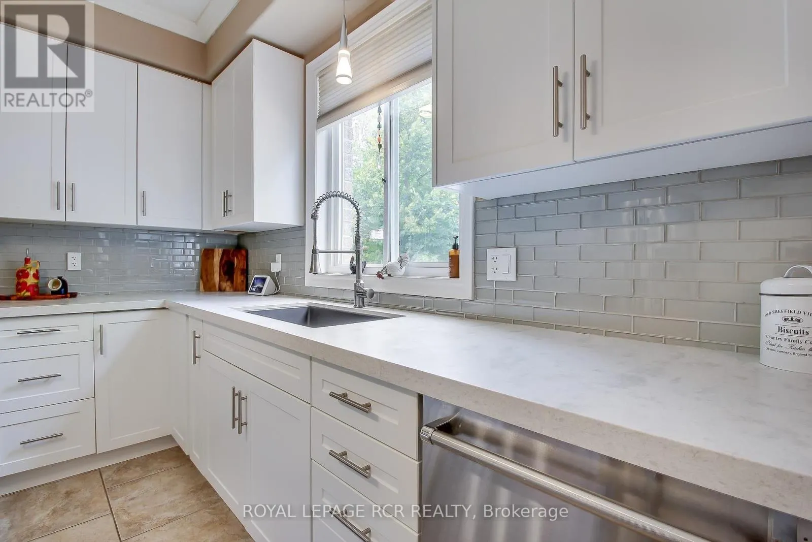 1047 NANTYR DRIVE
