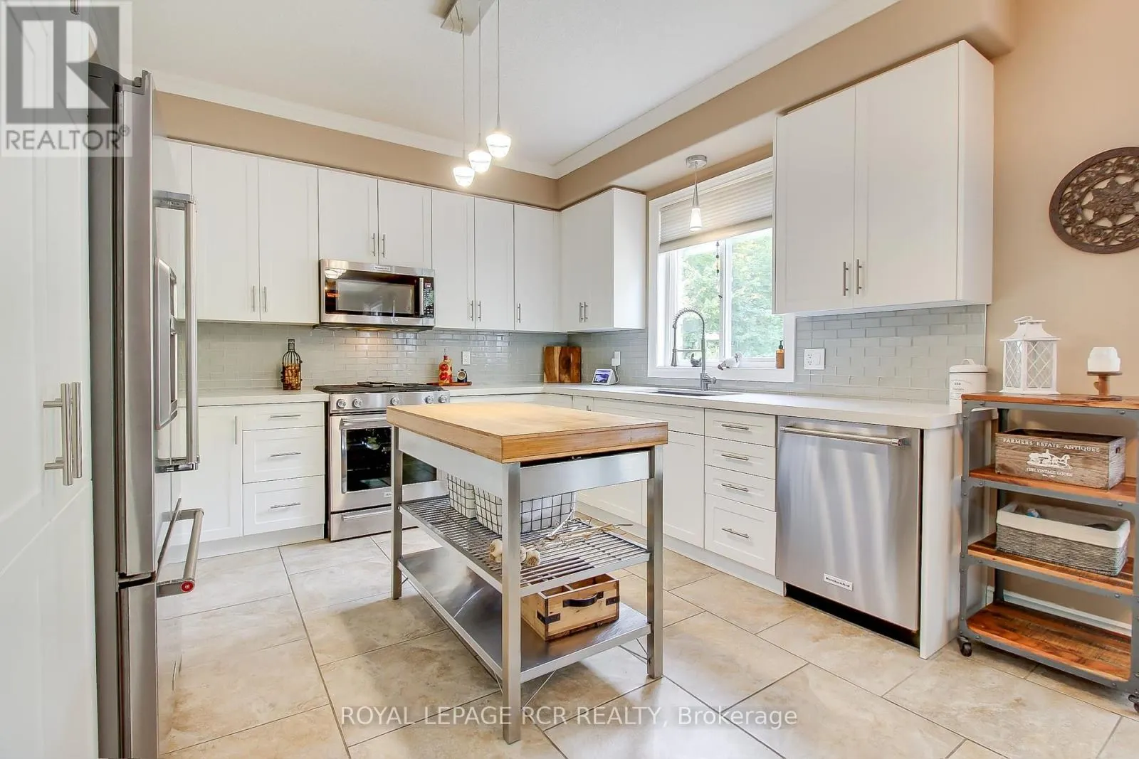 1047 NANTYR DRIVE