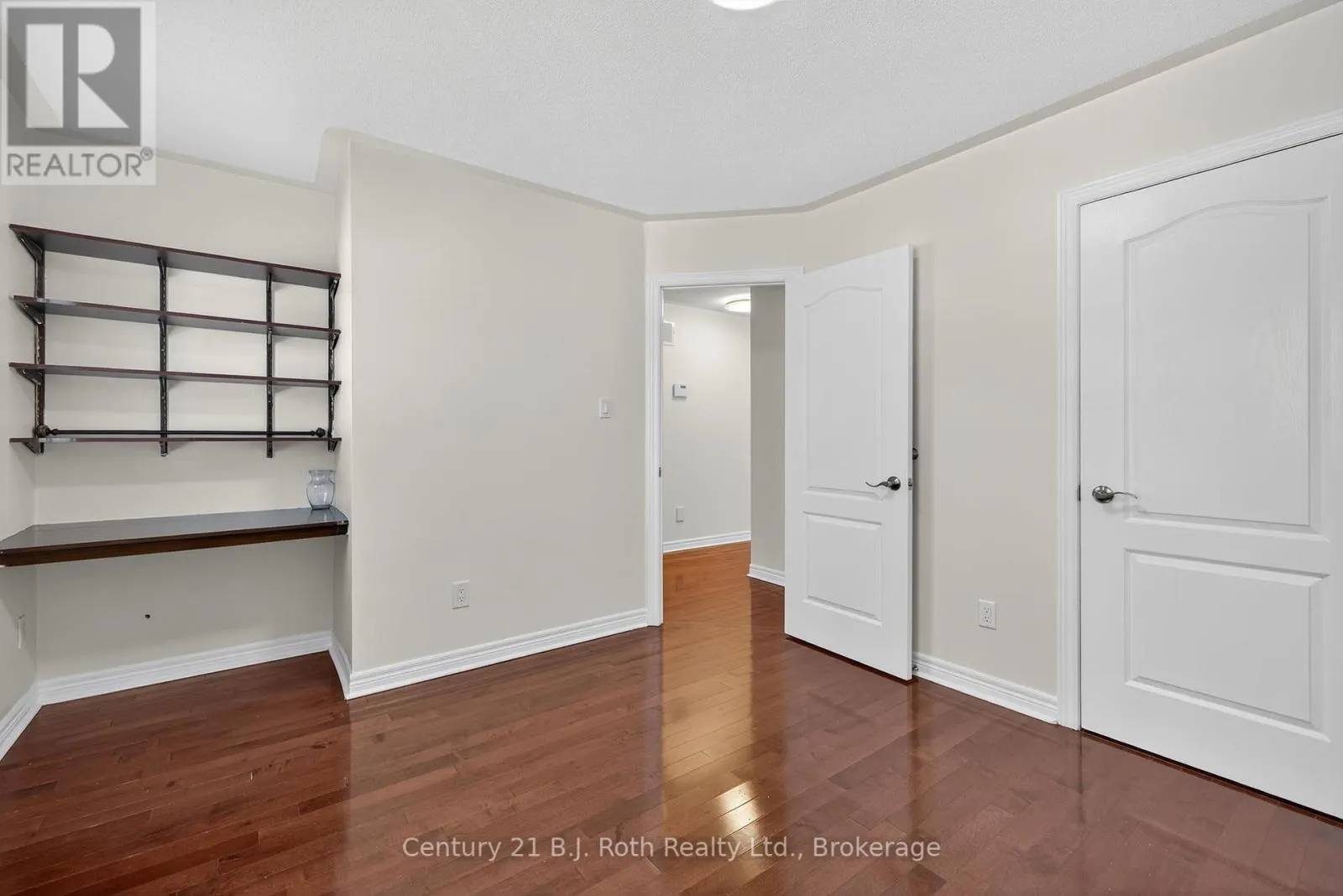 94 DESTINO CRESCENT