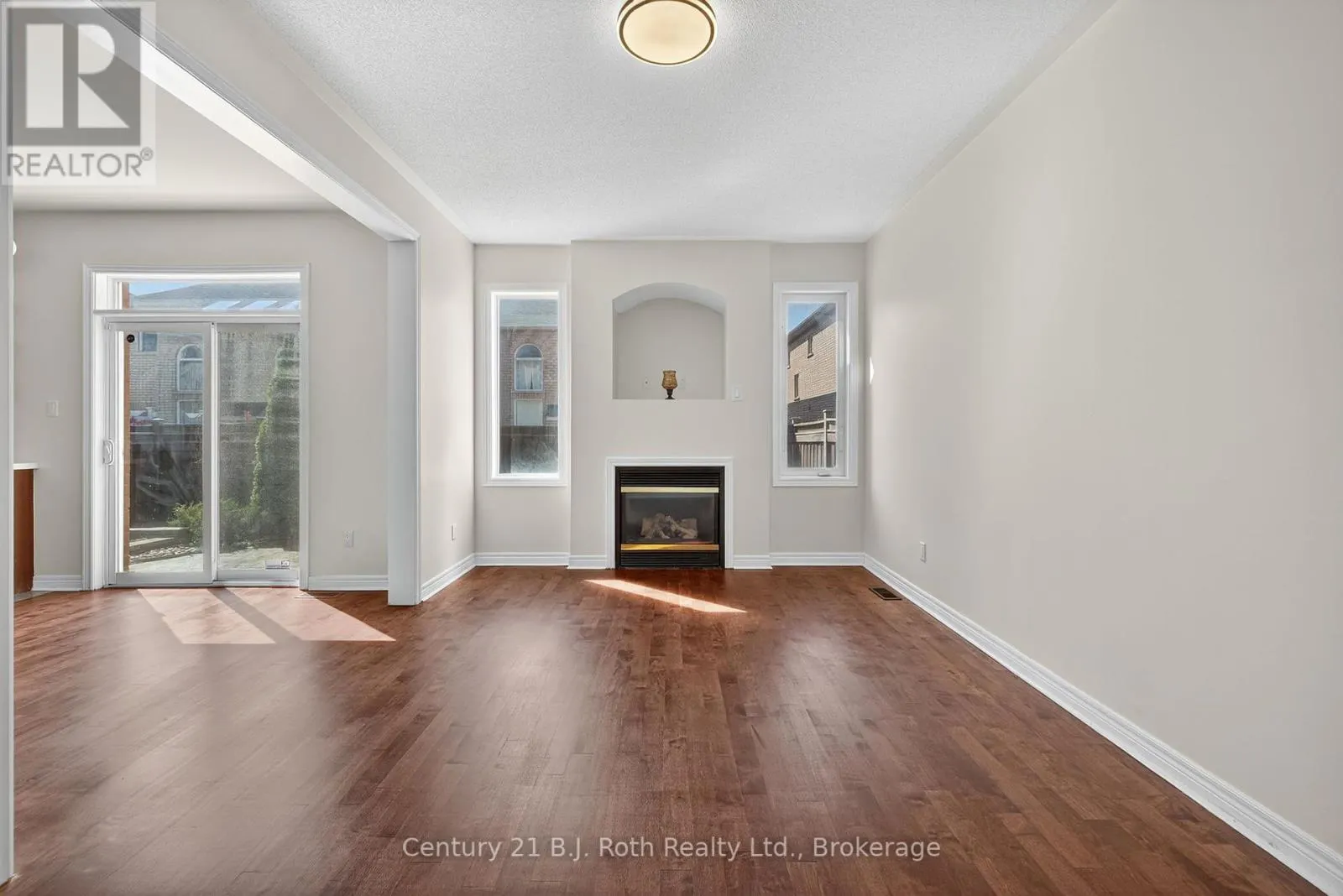 94 DESTINO CRESCENT