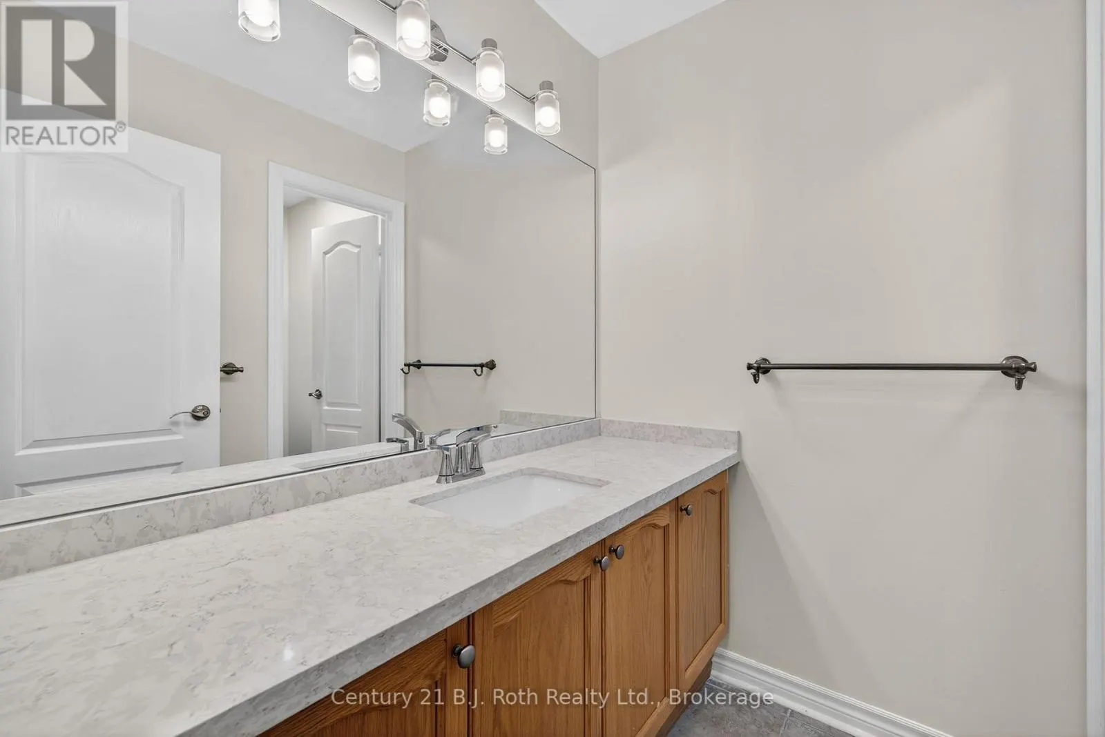 94 DESTINO CRESCENT