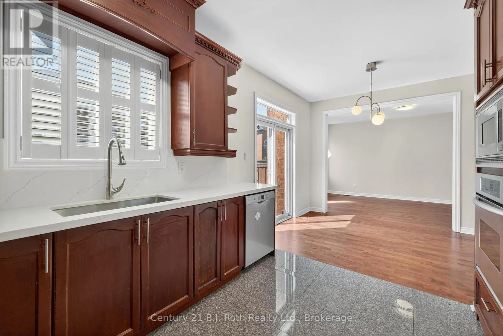 94 DESTINO CRESCENT