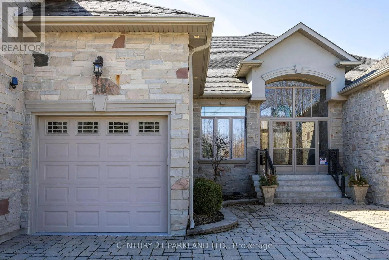 16 BOYLE DRIVE
