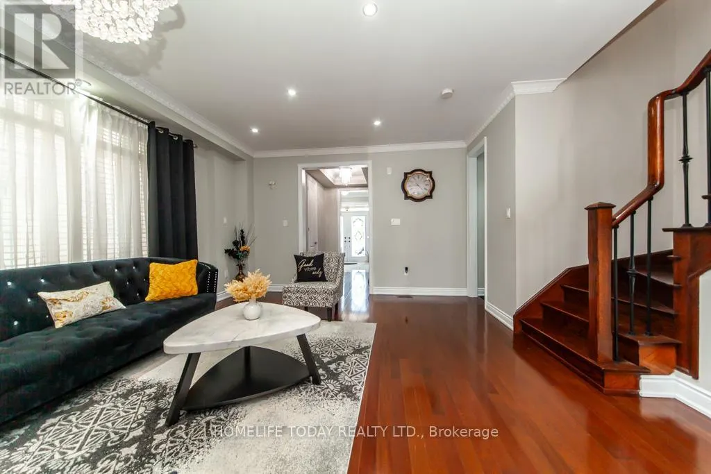 238 WARDLAW PLACE