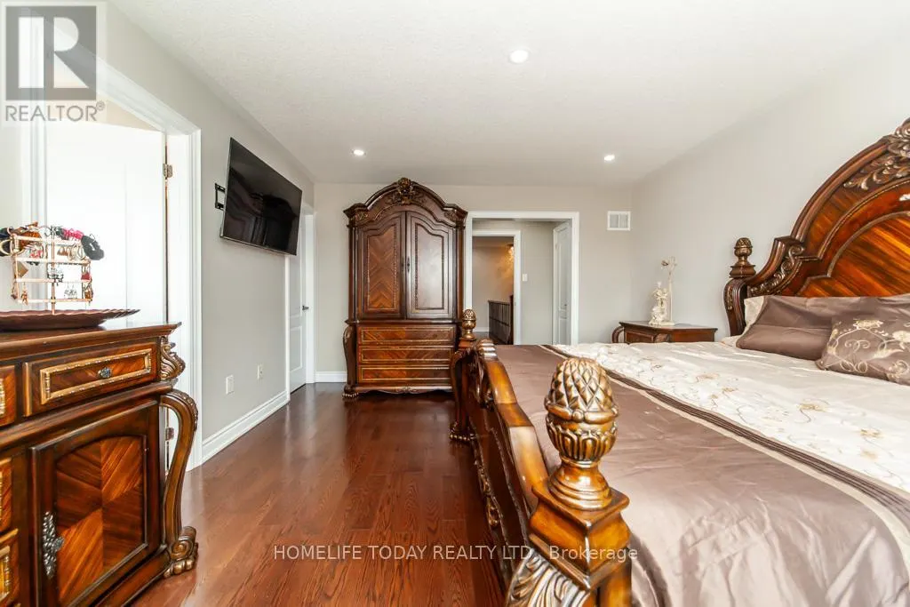 238 WARDLAW PLACE