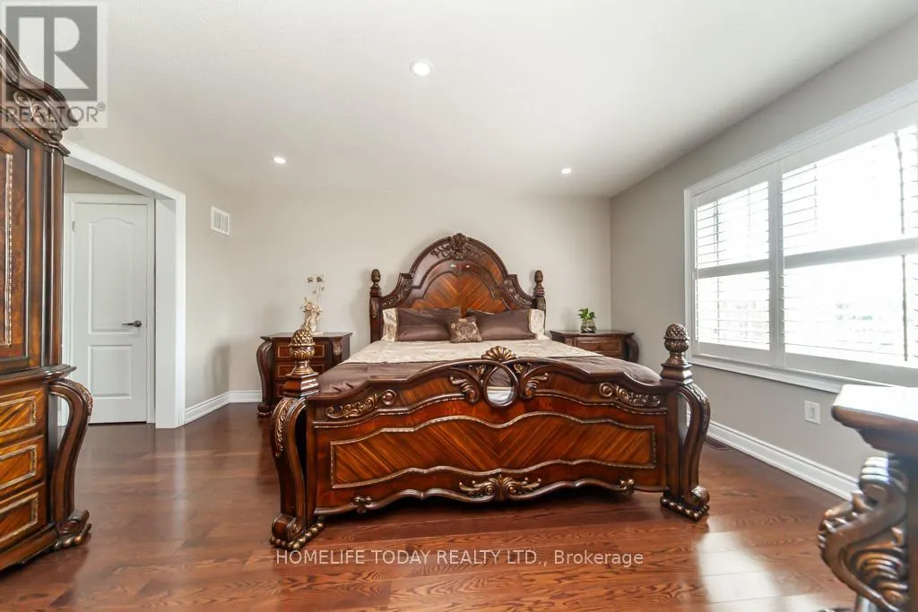 238 WARDLAW PLACE