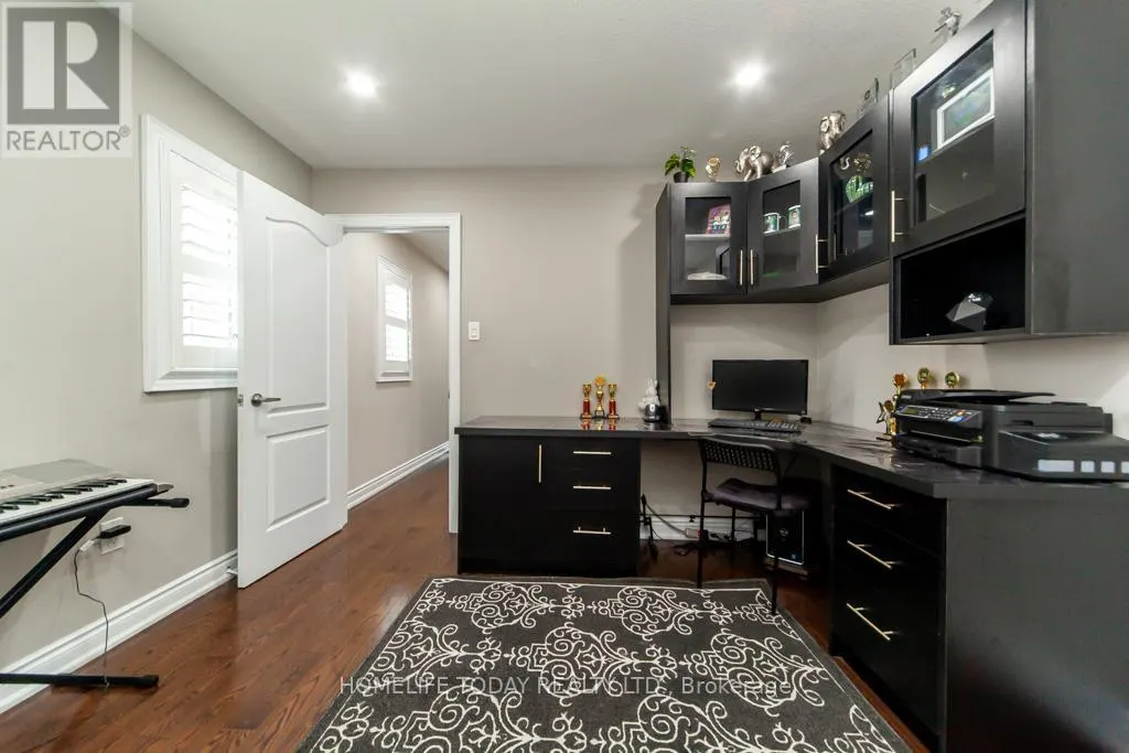 238 WARDLAW PLACE
