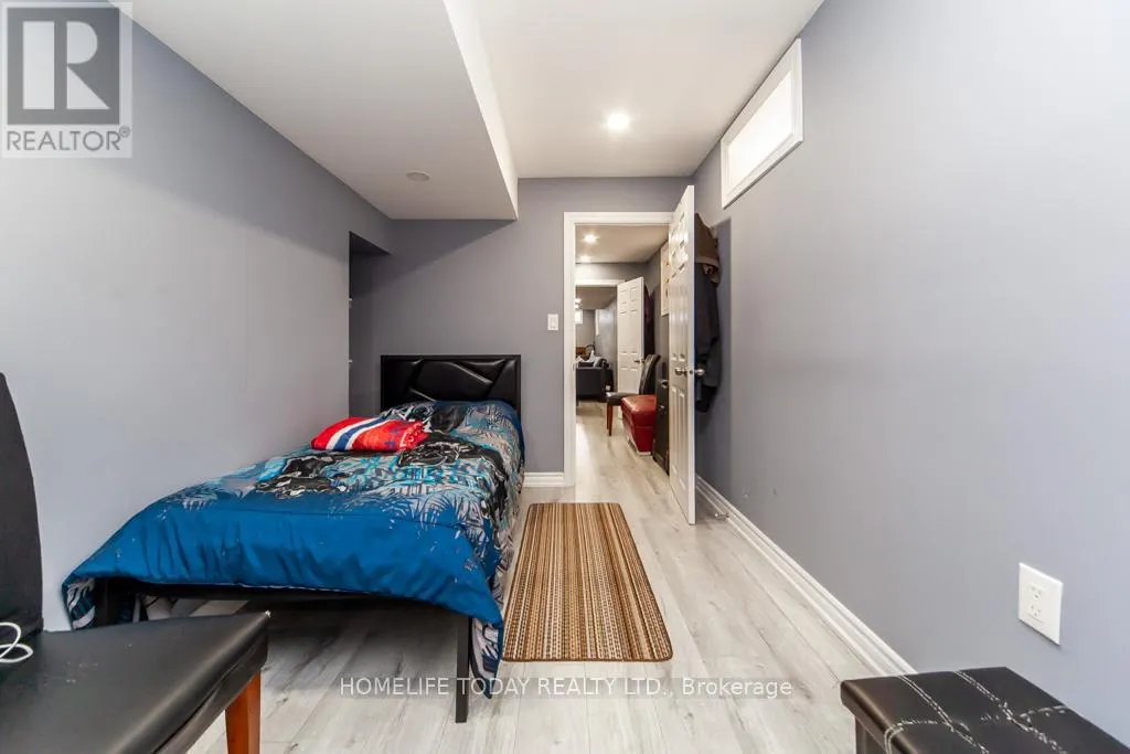 238 WARDLAW PLACE