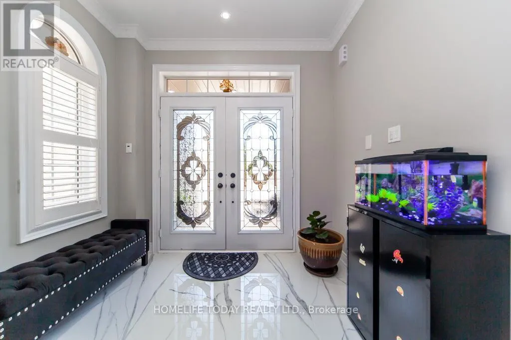 238 WARDLAW PLACE
