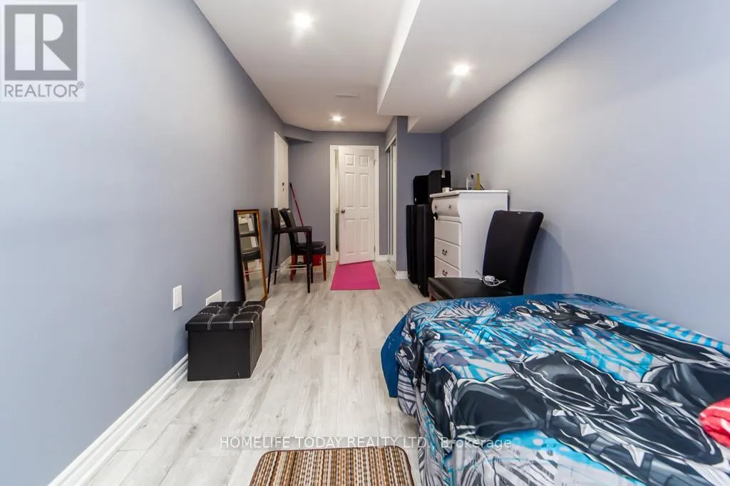 238 WARDLAW PLACE