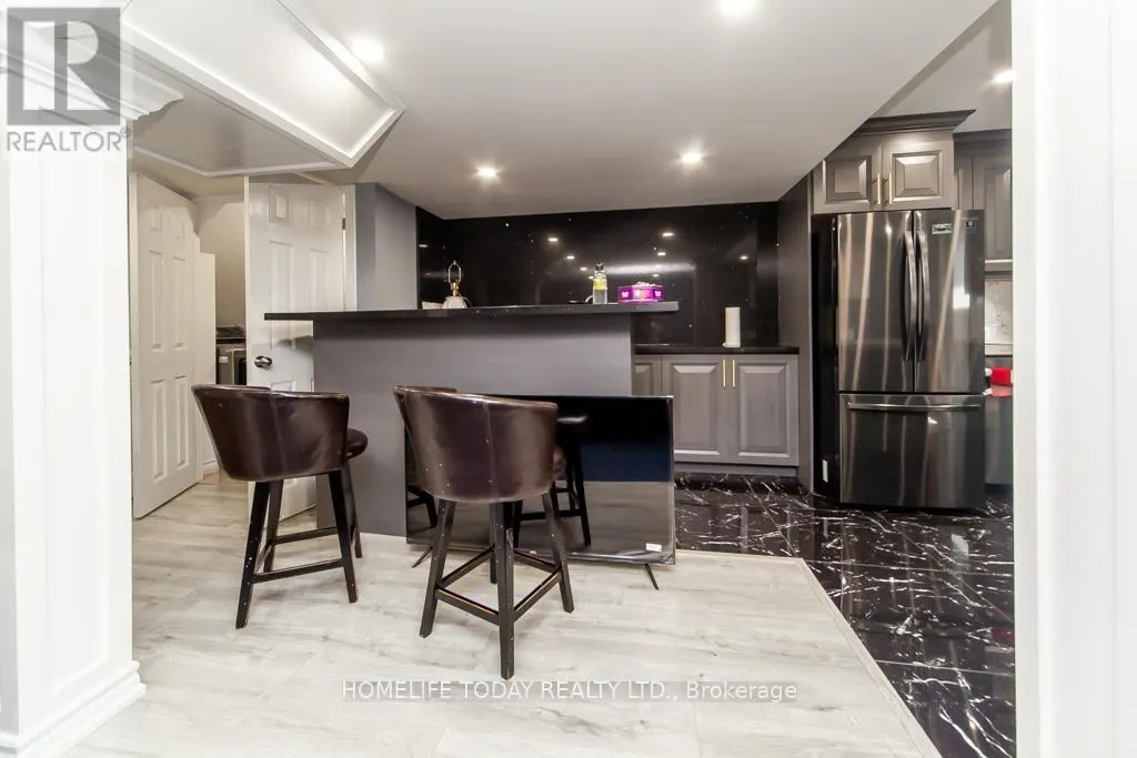 238 WARDLAW PLACE