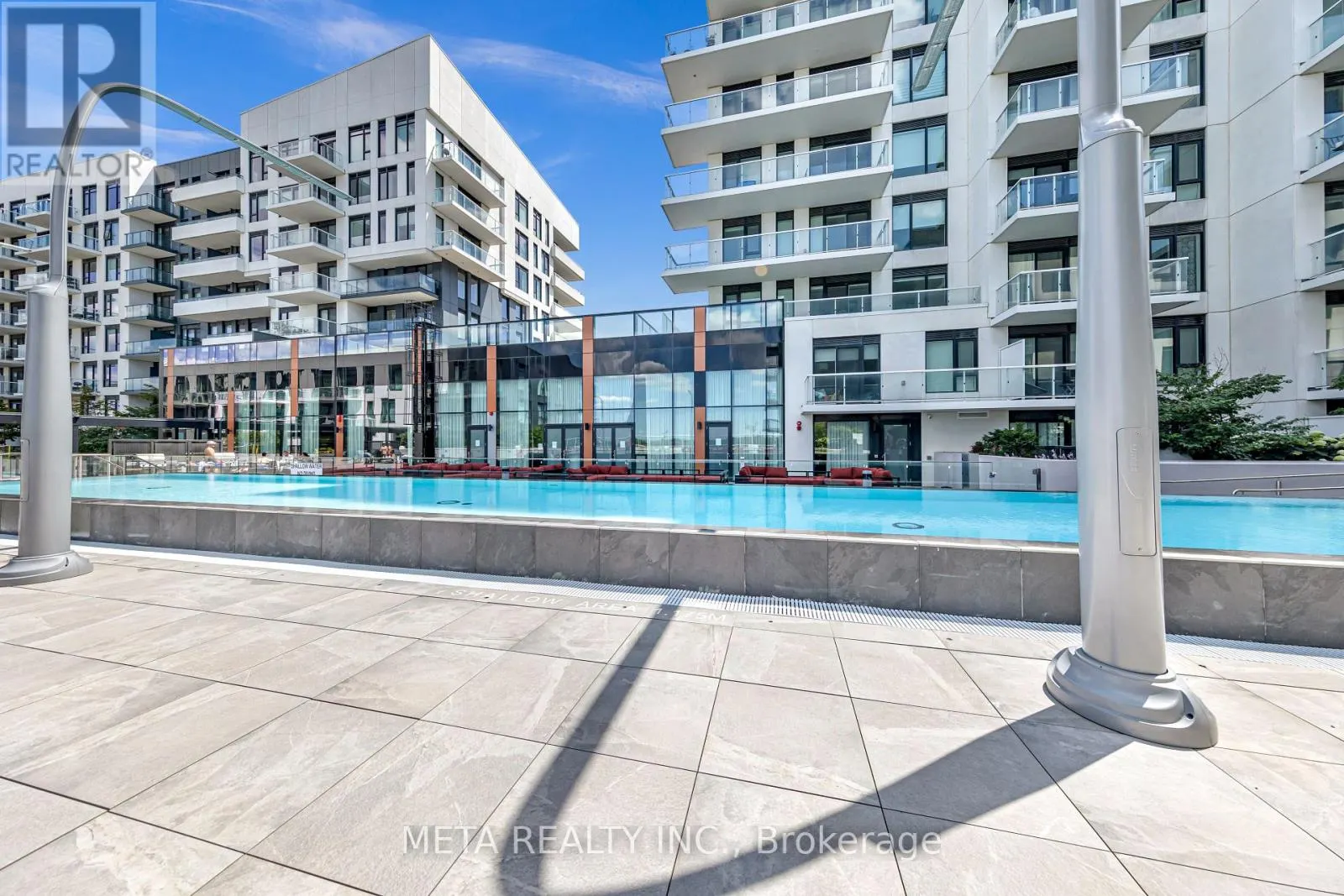 408 - 8 ROUGE VALLEY DRIVE W