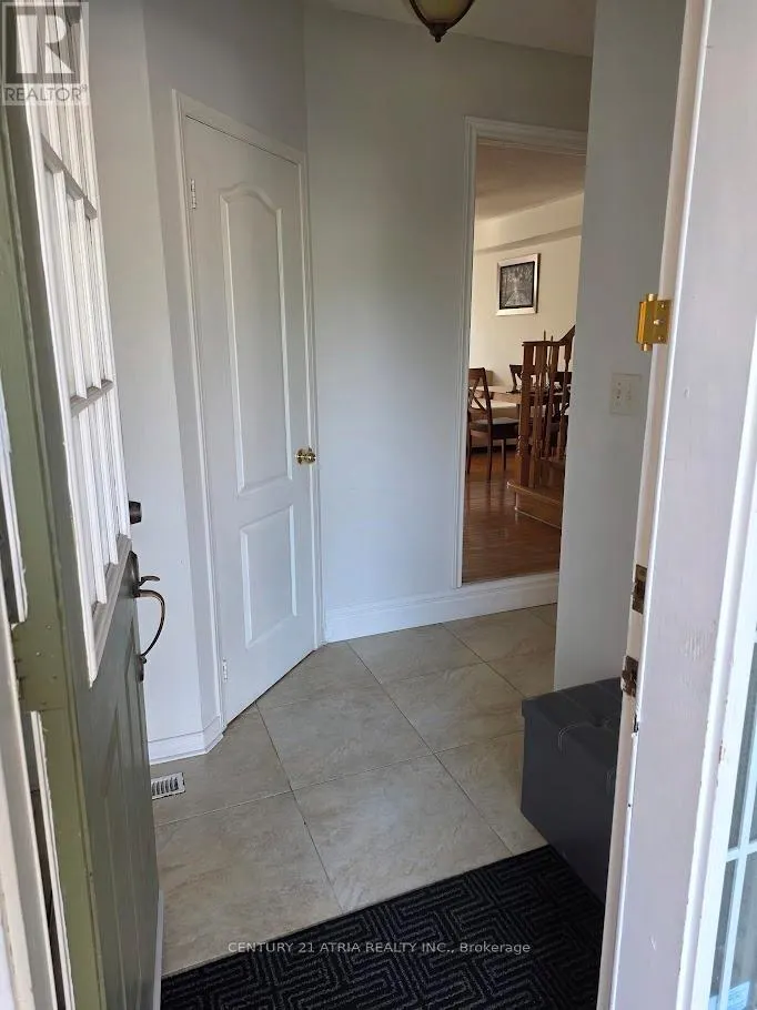 25 LONG POINT DRIVE E