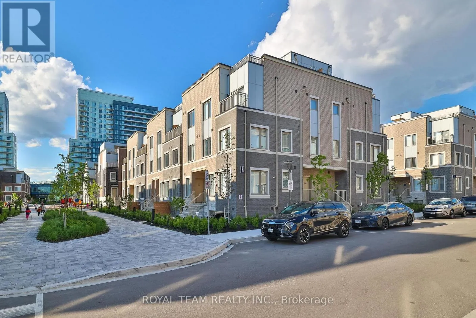 224 - 131 HONEYCRISP CRESCENT