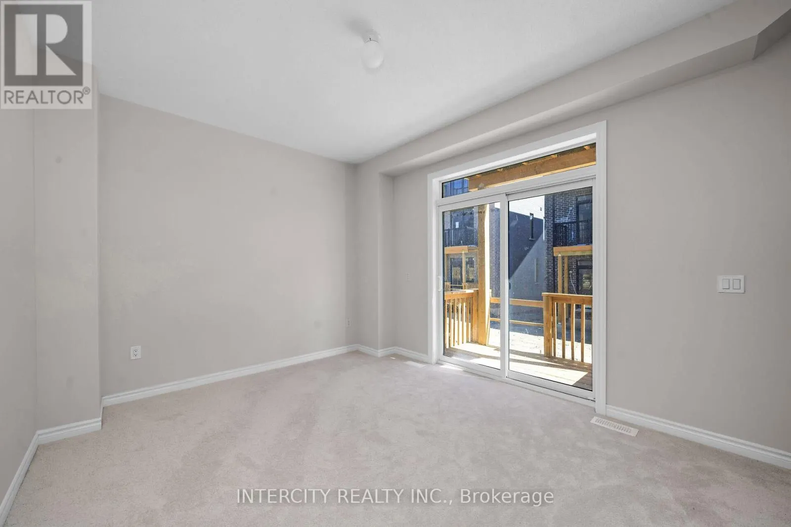 29 DRAINE STREET