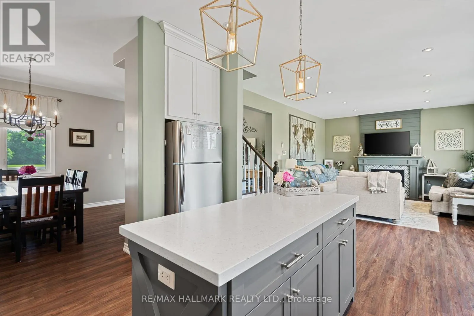 185 RIVERBANK DRIVE