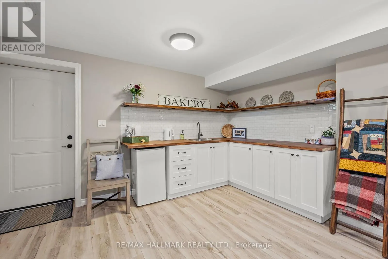 185 RIVERBANK DRIVE