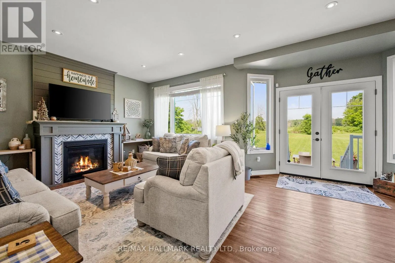 185 RIVERBANK DRIVE
