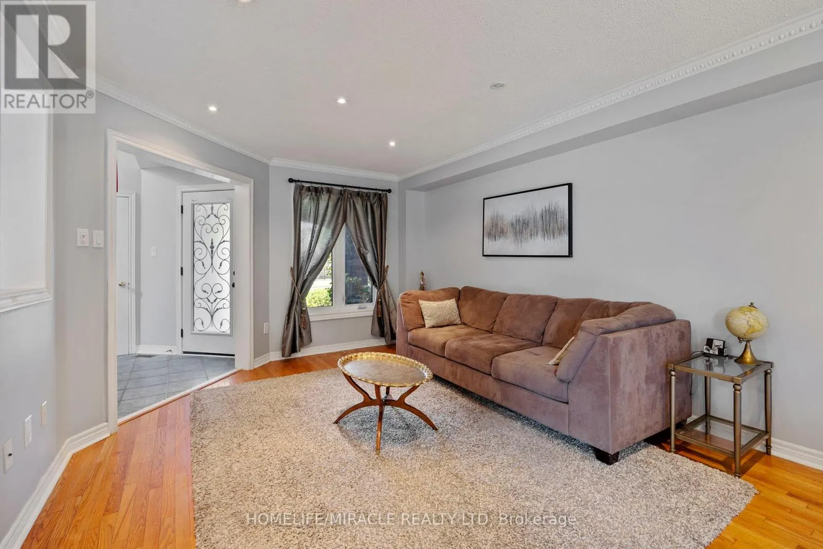 146 ROXBURY STREET