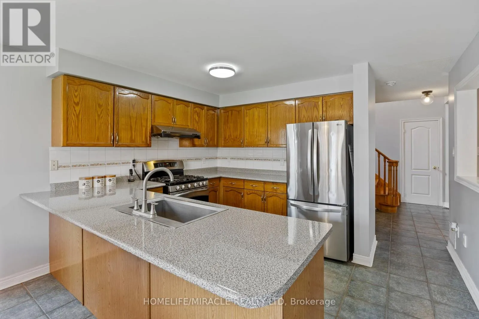 146 ROXBURY STREET