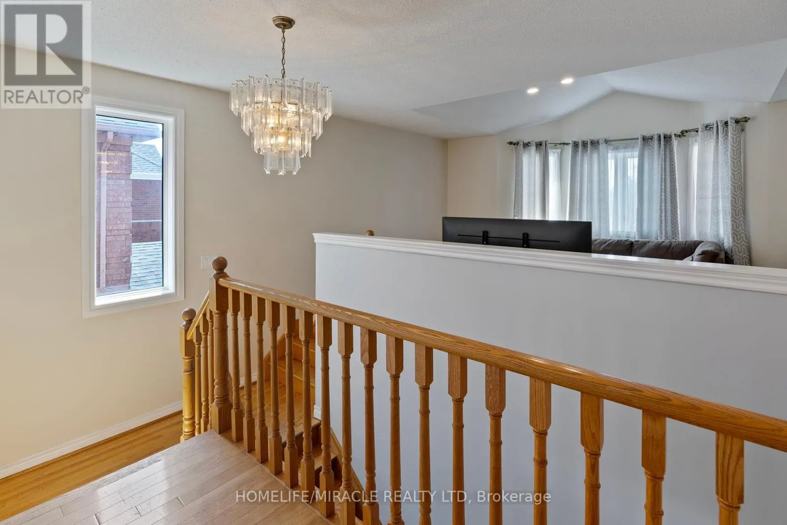 146 ROXBURY STREET