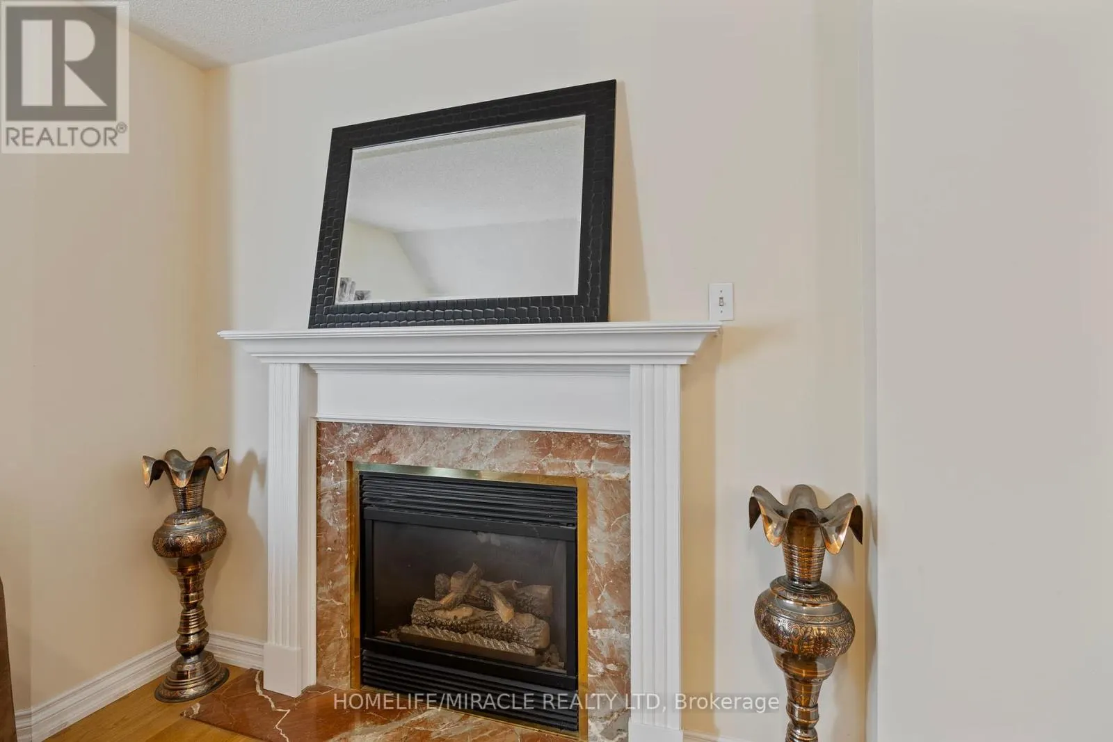 146 ROXBURY STREET