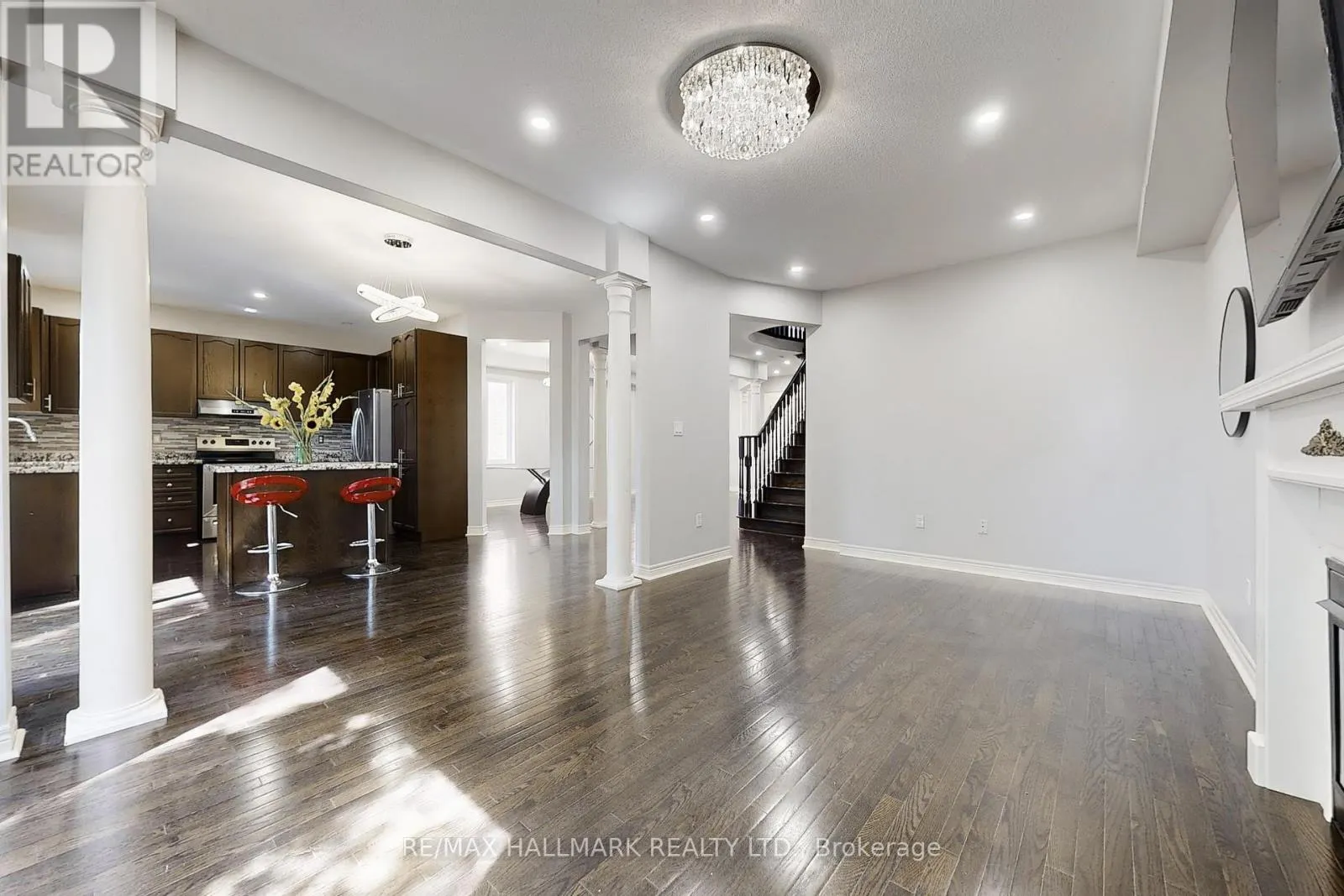 133 AIKENHEAD AVENUE