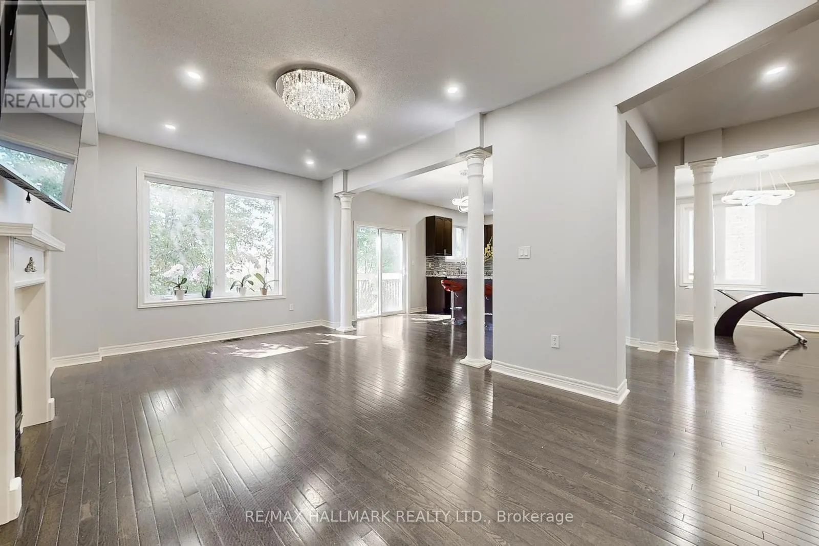 133 AIKENHEAD AVENUE